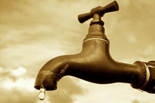 Dandirkhah residents protest, blocks road against water scarcity